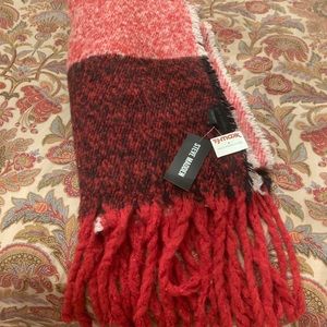 Steve Madden scarf. New with tags.
